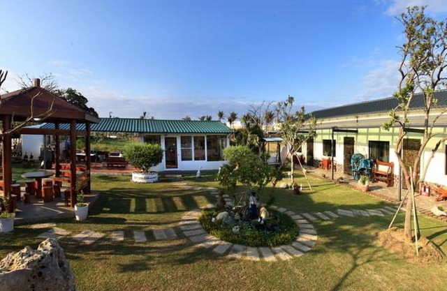LanHai Inn