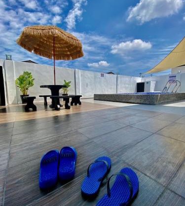 Lapang Tuju Private Pool Homestay