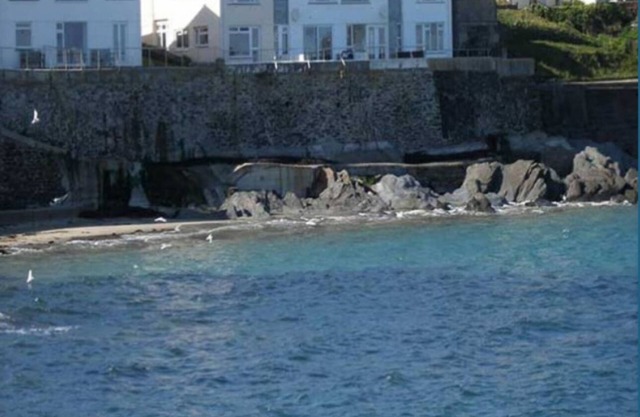 Lapwing Waterside House with stunning sea views