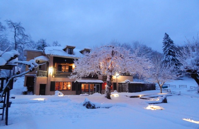 Large 19th century mountain house in fenced park, Pyrénées Emotions
