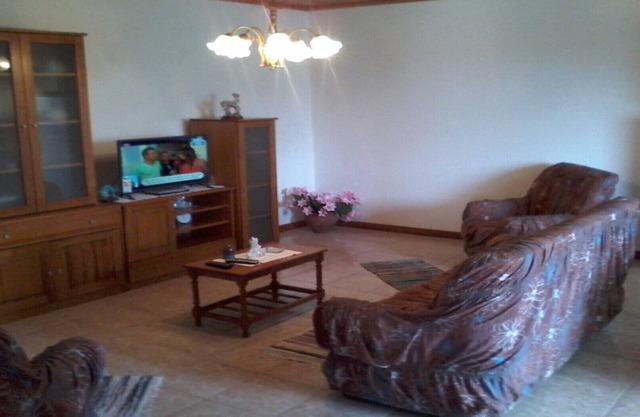 Large 2 bedroom apartment