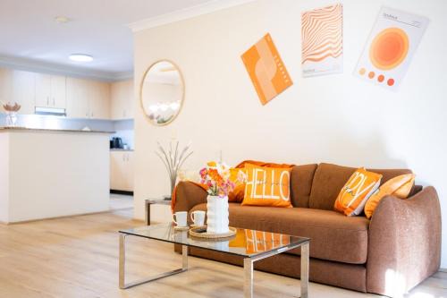 Large 3 bedroom apartment in Redfern