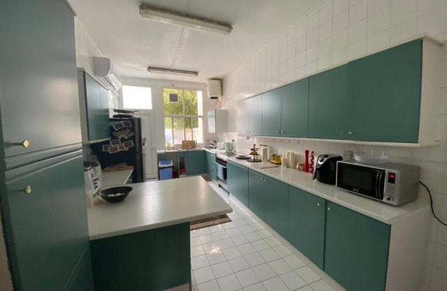 Large 4-bedroom villa