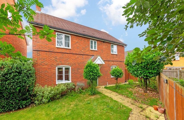 Large 5BR Home in Bedford Ideal for big groups
