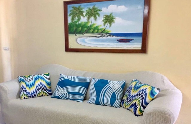 Large 6 room apartment Santo Domingo