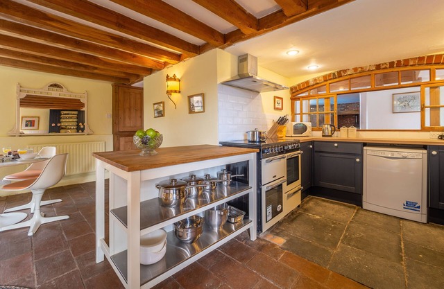 Large barn conversion in a rural stud with a swimming pool - The Old Barn