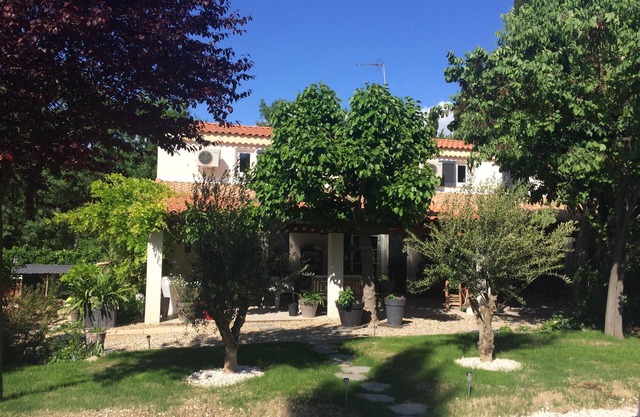 Large & beautiful villa on large landscaped fenced garden, large secure pool.