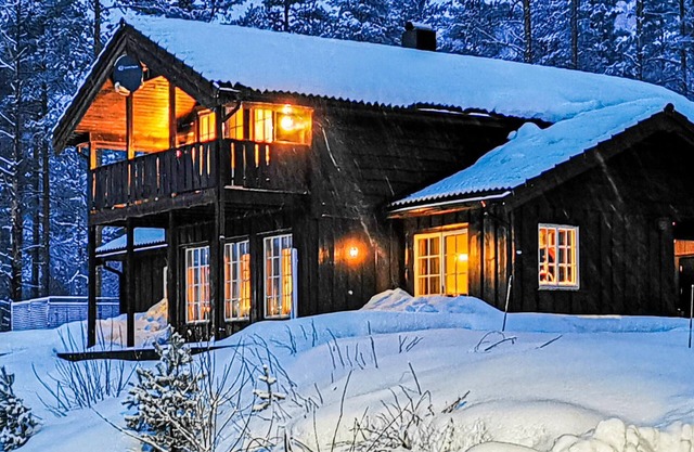 Large, beautiful wooden house a few kilometers from the mining town of Knaben.