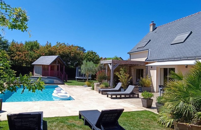 Large family house, with private pool