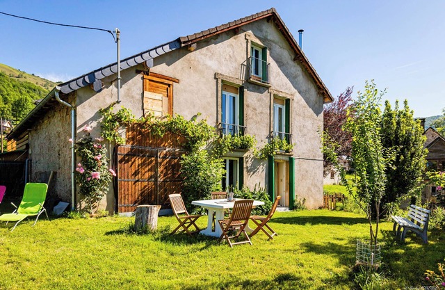 Large family home with superb panoramic views.