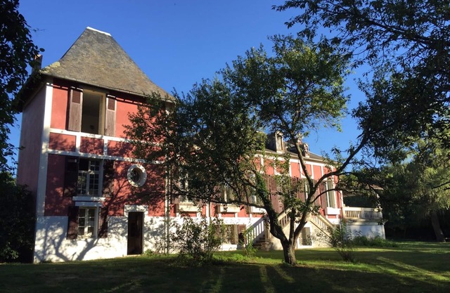 Large family house in the countryside 16 pers - Swimming pool - Near Vichy - 2 nights min