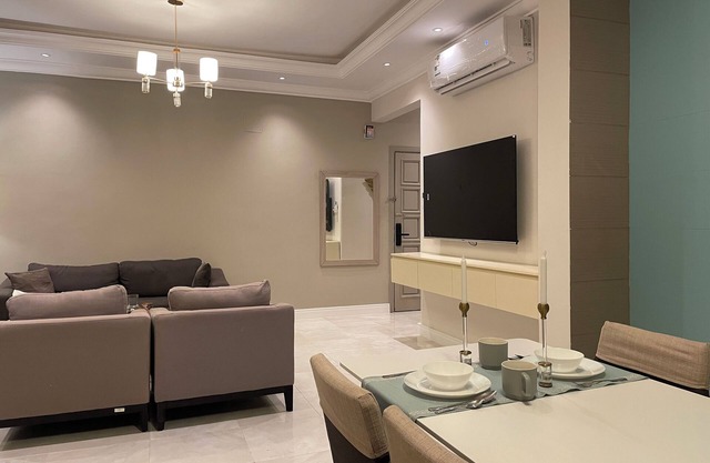 Large Fresh Family Two-bedroom Flat with Terrace