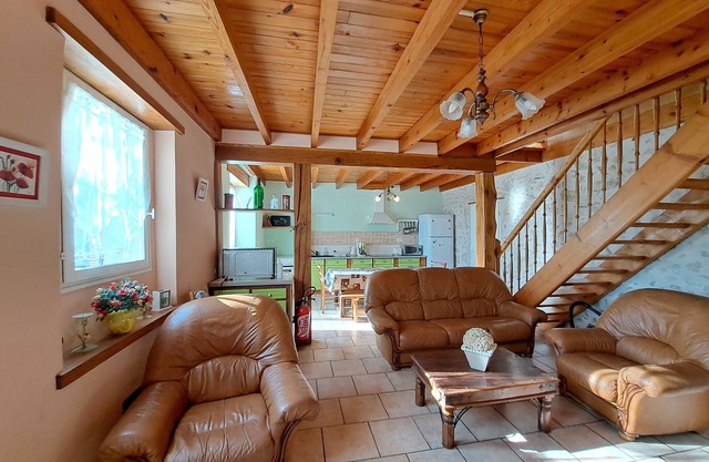 Large gîte with private garden overlooking the forest.
