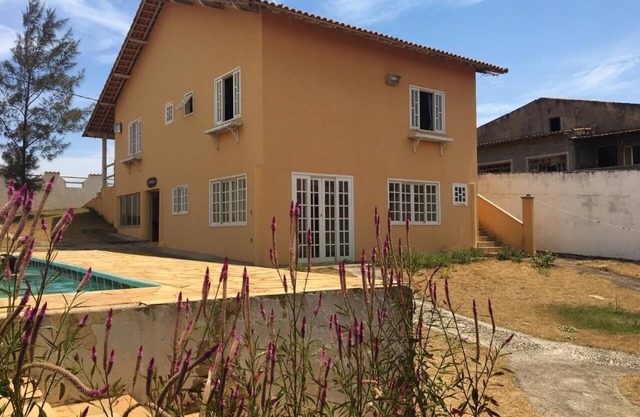 Large house facing the beach of Itaipuaçu