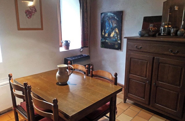 Large lodging, very beautiful stone house in the wild steppe of the Causse