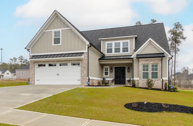 Large, Luxury, Family-Sized Home with Game Room, Screened Porch & Exercise Area