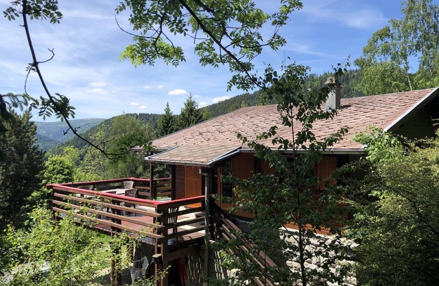 Large mountain chalet in the heart of nature, panoramic view, near COLMAR.