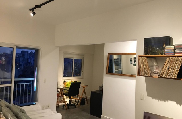 LARGE NEW 2-BEDROOM SUITE IN LIBERDADE - AV PAULISTA/HOSPITALS