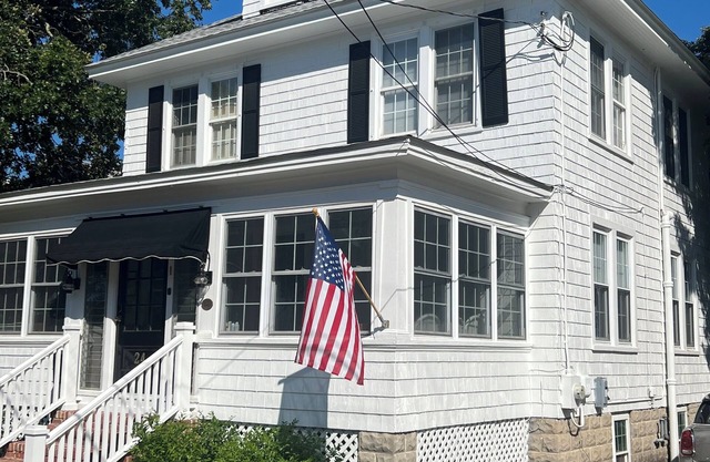 Large ocean block home. 5BR/Sleeps 12. Steps to the best beach. Pet friendly.