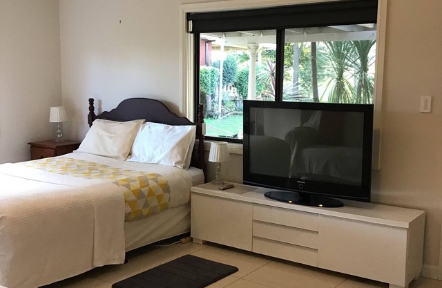 Large one bedroom Cottage in the heart of St Marys