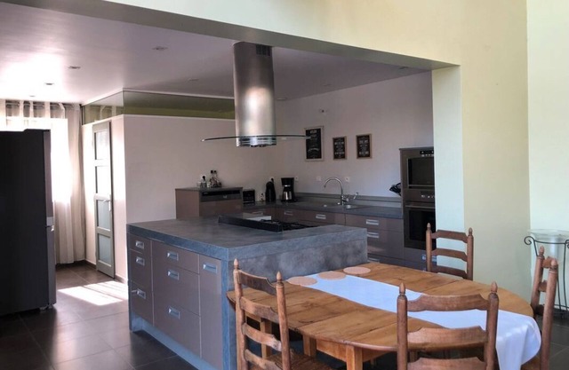 Large self-catering cottage with heated indoor pool