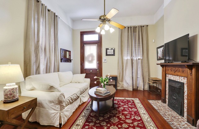 Large Shotgun Double In Perfect Uptown Location