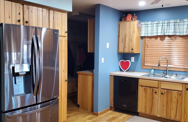 Large spacious house located in quiet neighborhood