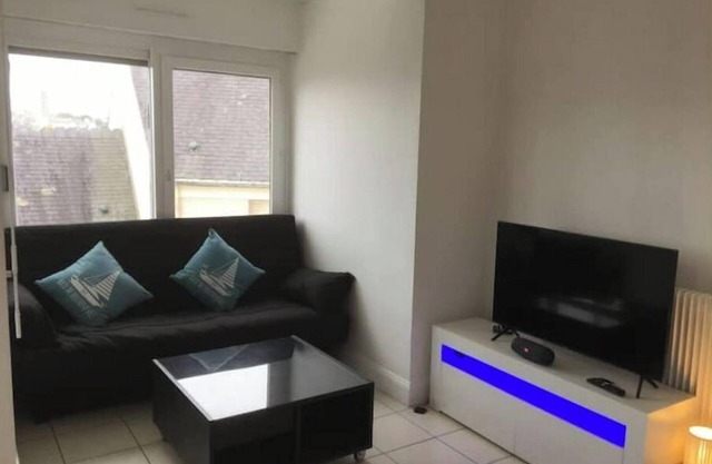 Large studio in marina residence. Furnished tourism *