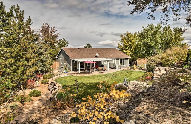 Large Yard + Hot Tub: Reno Retreat!