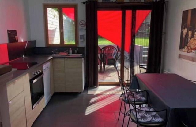 Largousine, Jolie Maison de Pêcheur Avec Jardin