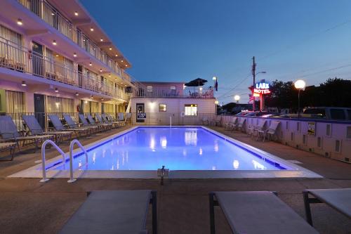 Lark Motel