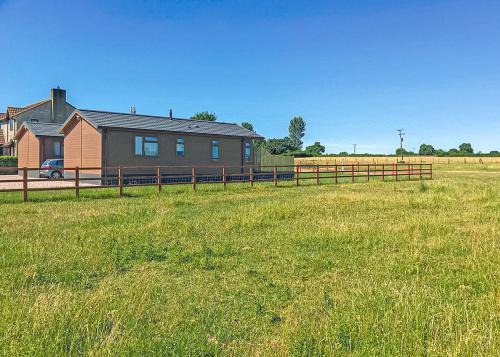 Larkrise Farm Lodges