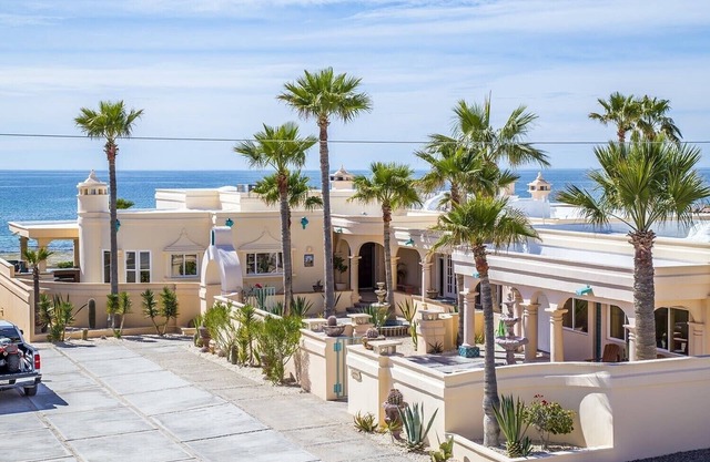 Las Conchas Beach Front Villa 1-15 Bedrooms- Kayaks-Tennis-Fun