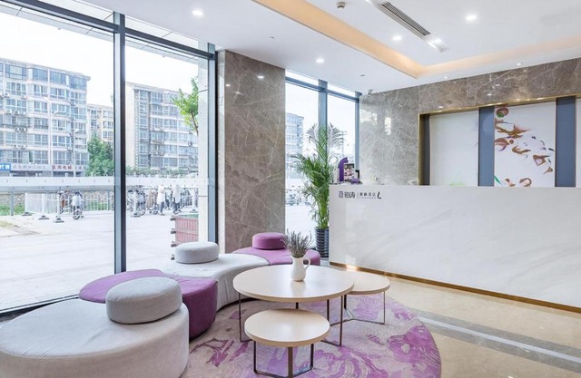 Lavande Hotel Xuzhou Junsheng Plaza