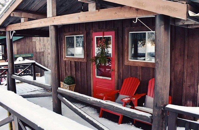 LaVerendyre Cottage
