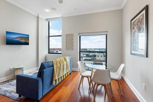 Lavish 1br W Pool & Gym Access