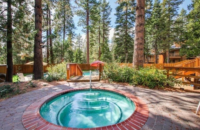Lazy Bear PINK 5min From Kings Beach & Northstar Pool Spa Game Room
