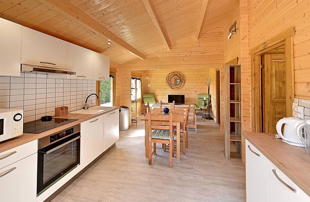 Le Chalet des Vignes - chalet 5p avec piscine