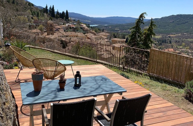 Le Clos Finon: A shed in Moustiers Sainte Marie