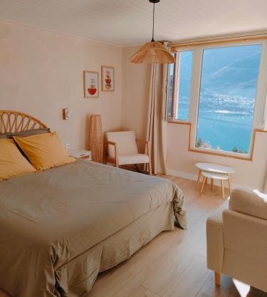 Le Cosy du Plongeoir - T2 neuf avec vue sur le lac de Serre Ponçon et grande terrasse avec jardin