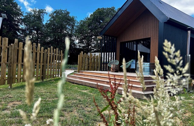 Le Frêne, wooden lodge with private Nordic bath