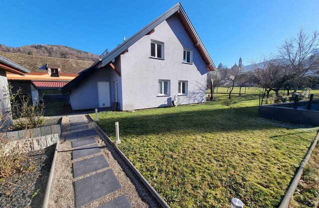 Le Gîte de Cléo, Maison Spacieuse et Paisible