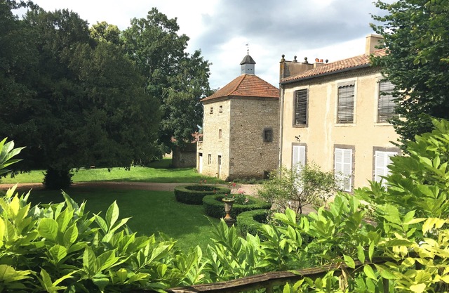 Le Grand Enclos, Grande Maison Familiale en Auvergne