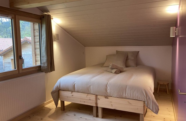 Le Jardin des 4M - Chalet-Gîte Mauve