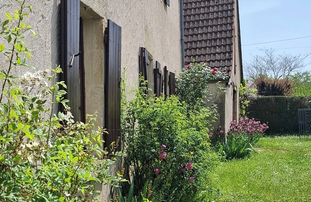 LE LION DE BRENNE guest house and music rehearsal studio, Salle polyvalente