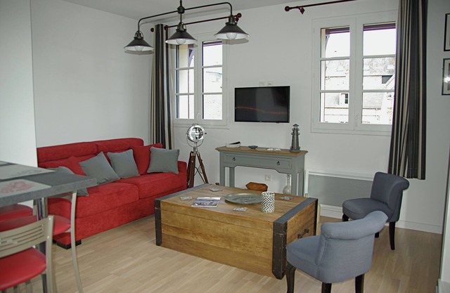 Le Logis de Nevers, new apartment 45 m2, 1 bedroom for 2 pers. (car park)