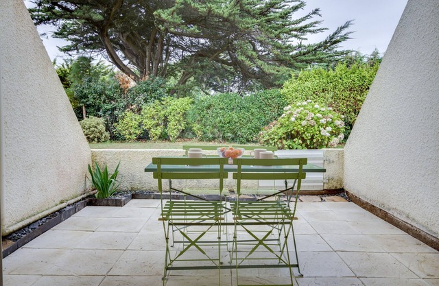 Le Loriot - One Bedroom Apartment, Sleeps 4