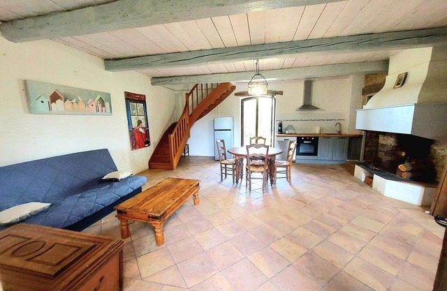 LE Mazet DU Chateau