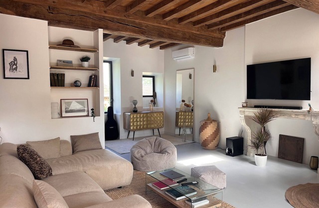 Le Meix Saint-Vital - An unforgettable getaway in the heart of Burgundy!