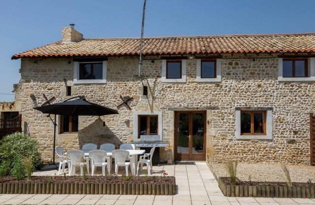 Le Noyer - Gites de Chaignepain (Sleeps 8)
